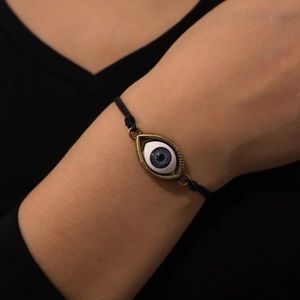 👁 Awesome Adjustable Eyeball Bracelet 👁
